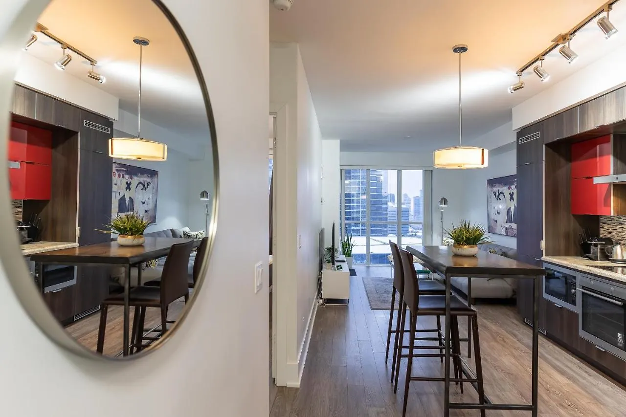 Modern Condo Cn Tower View Downtown With Parking Toronto Canada